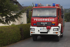 Traktor gert in Wahlrod in Brand