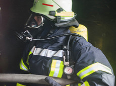 Brand auf Campingplatz in Maxsain: Wohnwagen und Schuppen betroffen