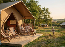 Camping im Wandel: Glamping als Urlaubsform f�r Familien und Paare