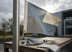Robuste Flaggen und Symbole: Woran Sie Langlebigkeit f�r den Au�enbereich erkennen