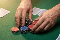 Anzeige der aktiven Linien und Gewinnkombinationen w�hrend des Spiels im Online Casino