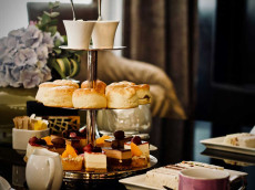 Britischer Flair in Hachenburg: Afternoon Tea im Kronensaal