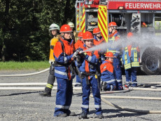 Jugendfeuerwehr Altenkirchen feiert 25-j�hriges Bestehen