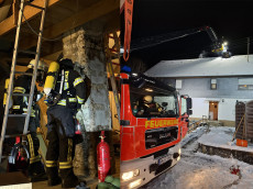 Kaminbrand in Steinebach fordert Einsatzkr�fte heraus