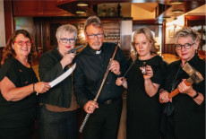 Lesung und Theater vereint: "Der letzte Weg zur Krimithek" in Hhr-Grenzhausen