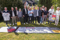 Spektakel in Waldbreitbach: Benefizspiel der Lotto-Elf unterst�tzt Kinder in Not