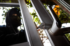 Einbruchschutz im Herbst: So sichern Sie Ihr Zuhause
