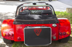 Oldtimer-Faszination am Rhein: Franz�sische G�ste in Linz