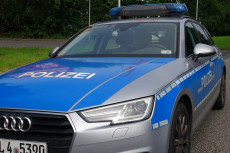 Polizei sucht Zeugen nach Unfallflucht in Rengsdorf