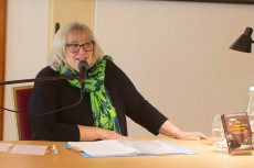 Wer lnger liest, ist spter tot