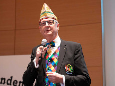 Klaus-Ludwig Fess erh�lt Saumagen-Orden f�r sein Engagement im Karneval