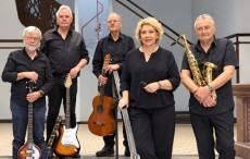 Stadtbibliothek Neuwied feiert 90 Jahre mit Jazz im Historischen Rathaus