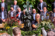 Erstmals treffen Luxemburger Nachfahren auf Diezer - Ein Gedenkort mit tiefer Bedeutung