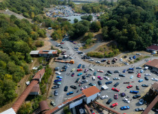 Fahrzeugtr�ume und Gemeinschaft im St�ffel-Park