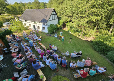 Chawwerusch-Theater begeistert LandFrauen im Kreis Altenkirchen