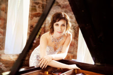Konzert-Highlight in Altenkirchen: Nadejda Vlaeva spielt "Weltklassik am Klavier"