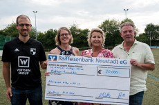 Rekordspende beim Jubil�umslauf in Windhagen: 20.000 Euro f�r Kinder in Not