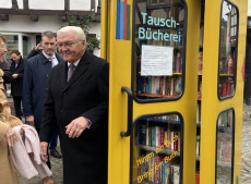 Zehn Jahre Unkeler Tauschb�cherei: Ein Erfolgsmodell feiert Jubil�um