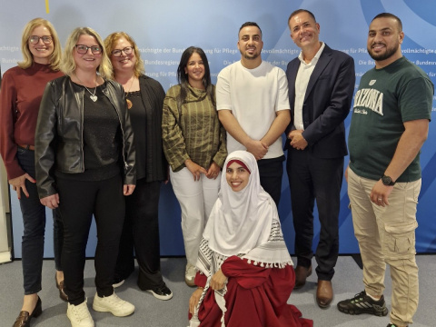 Pflegekr�fte aus aller Welt: Caritas Westerwald-Rhein-Lahn pr�sentiert Erfolge bei Pflegeintegration in Berlin