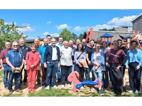 Einweihungsfest in Kircheib: Mehrgenerationenspielplatz und Multifunktionsraum laden ein
