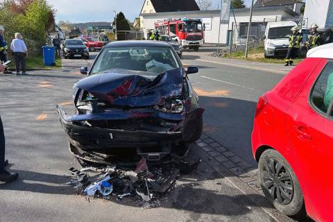 Verkehrsunfall auf der Lindenallee (B 256) in Hamm sorgte f�r kurzzeitige Sperrung