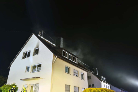 Nächtlicher Wohnungsbrand in Hamm: Bewohner wurde schwer verletzt