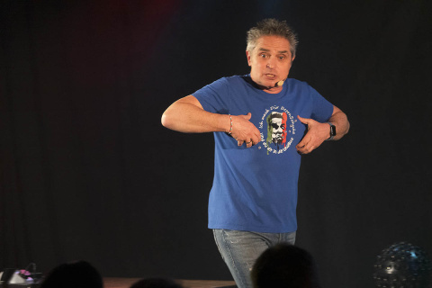 Crashkurs f�r Bekloppte beim Comedy-Abend mit Roberto Capitoni in Melsbach