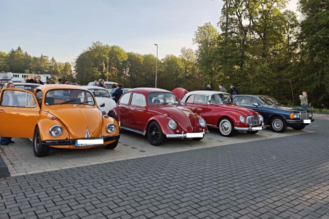 Die Raiffeisenfahrt des MSC Altenkirchen startete bei bestem Wetter in Eichelhardt 