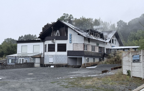 Geb�udebrand in Freilingen: Club stand in Flammen