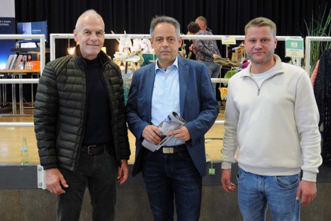 Oktobermarkt und Messe Haus&Wohnen in Horhausen: Gute Laune trotz st�rmischem Wetter