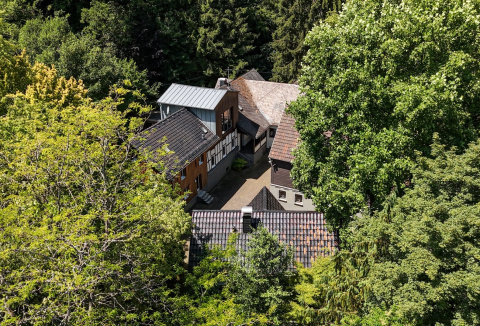 Helmerother Mhle: Jahrhunderte alte Hofanlage im Westerwald steht zum Verkauf 