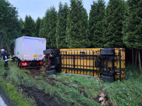 Beinahe-Unfall auf der B 256 führt zu stundenlanger Sperrung