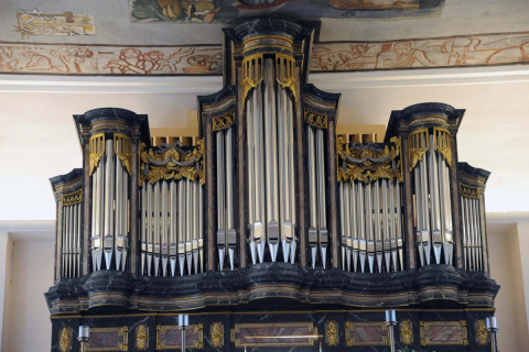 Eine "K�nigin" f�r Wissen: Neue Weimbs-Orgel wurde in der Pfarrkirche eingeweiht