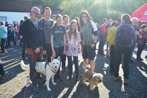 Limbacher Spendenwanderung der Sparkasse Westerwald-Sieg: ein sportliches Highlight