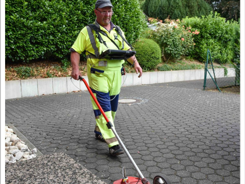 Rolf Franke sucht Gaslecks im Auftrag der Stadtwerke Neuwied