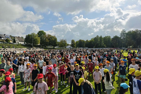 Sponsorenlauf in Wissen: 1.600 Sch�ler laufen f�r ihr Stadion