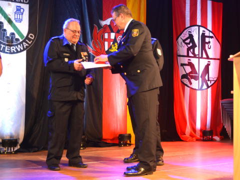 Feuerwehr Niederelbert feierte mit Festkommers das 100-jhrige Jubilum ihrer Grndung