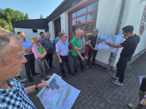 Feuerwehrger�tehaus Neitersen: �Drumherum� beinahe so teuer wie der Anbau