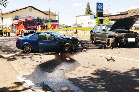 Aktualisiert: Schwerer Verkehrsunfall in Flammersfeld - Drei Personen schwer verletzt