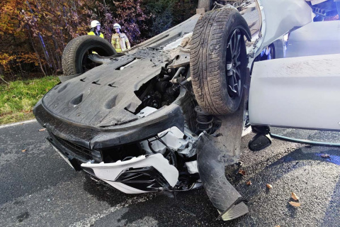 Schwerer Verkehrsunfall auf der L 272 bei Rott: Zwei Personen wurden schwer verletzt