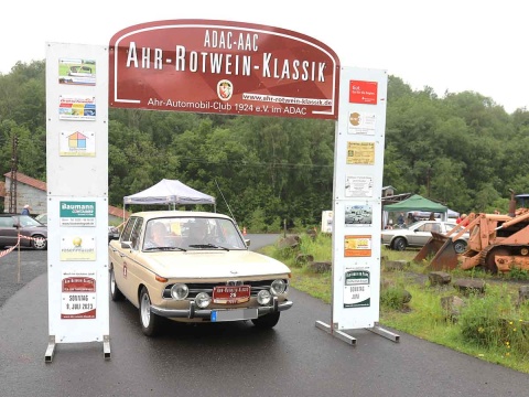 "Oldtimer im Park" des Ahr-Automobil-Clubs erfreute die Besucher im Stffel-Park 