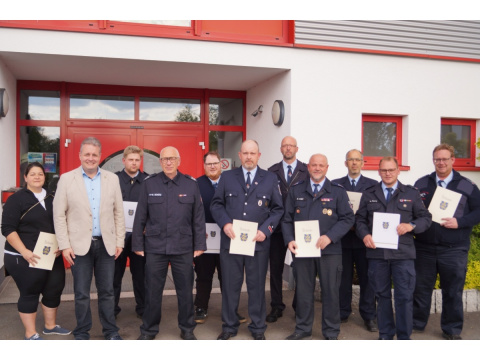 Neue Führungskräfte bei Feuerwehren der Verbandsgemeinde Rennerod