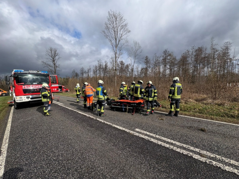 Verkehrsunfall auf der L299 bei Waldm�hlen: Rettungshubschrauber im Einsatz