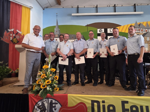 Feuerwehrtag der Verbandsgemeinde Linz: Jubiläum, Ehrungen und Ernennungen im Fokus