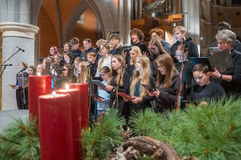Adventskonzert in Marienstatt begeistert mit Musik und Gemeinschaft<br />
