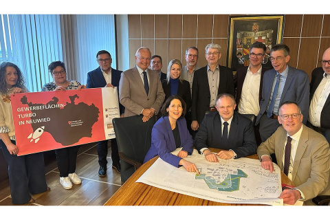 Friedrichshof-Ausbau nimmt Fahrt auf und schafft neue Perspektiven f�r Neuwied