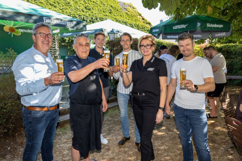 Neuer Glanz f�r das Brauerei-Gasthaus Zum Stern: Traditionsgasthaus �ffnet wieder seine T�ren