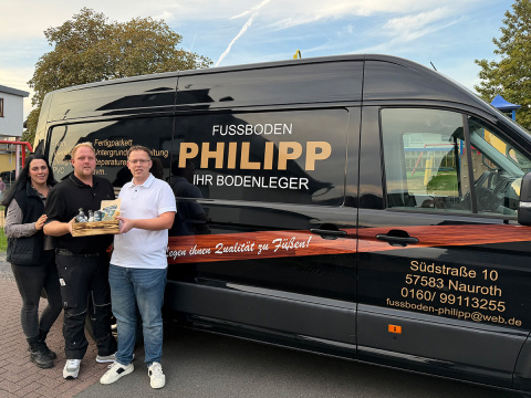 Neuer Handwerksbetrieb in Nauroth: Florian Philipp gr�ndet Fu�boden Philipp