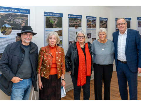Wanderausstellung MemoriAHR: Flut-Erinnerungsprojekt in Linz er�ffnet