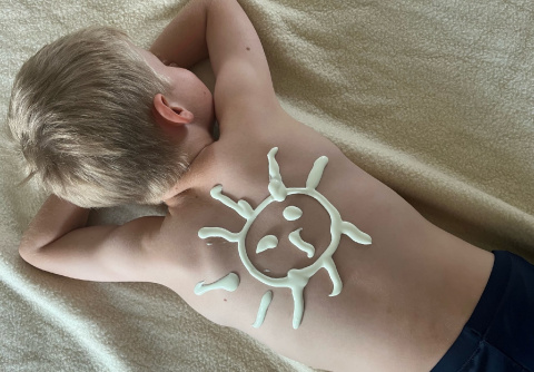 Sonnenschutz f�r Kinder: Tipps der DRK-Kinderklinik Siegen